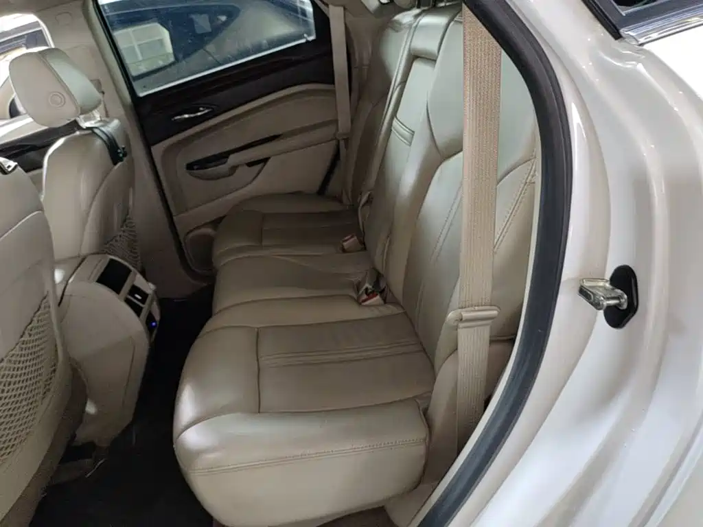 Cadillac SRX 2014 — фото 17