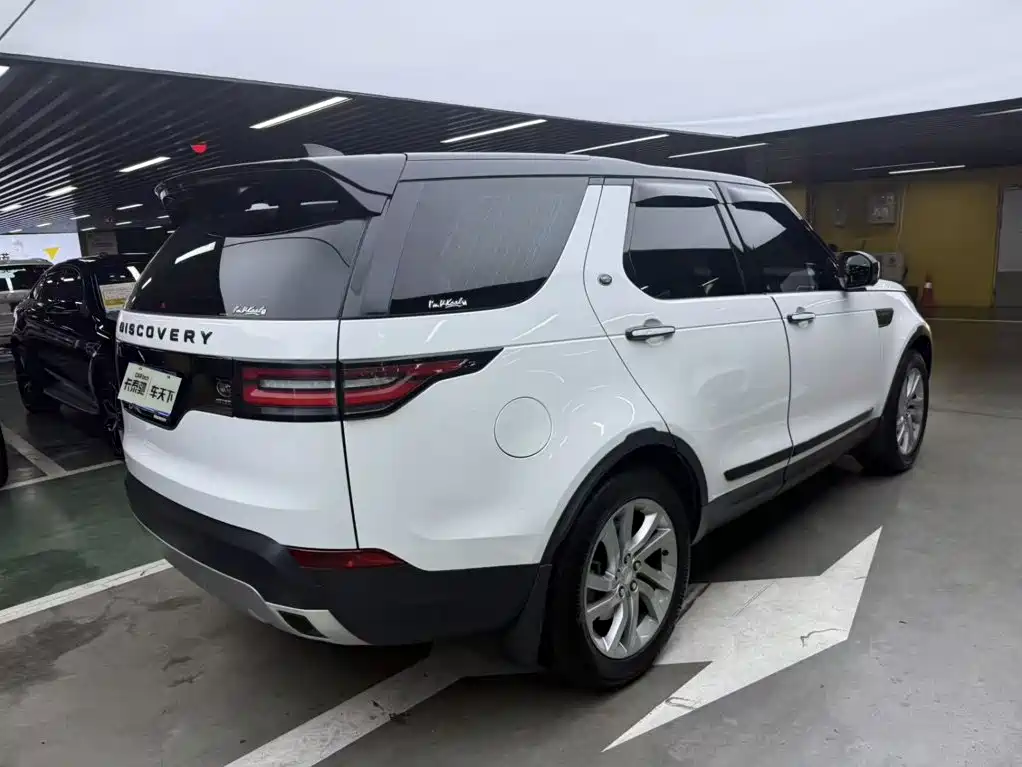 Land Rover Discovery 2018 — фото 4