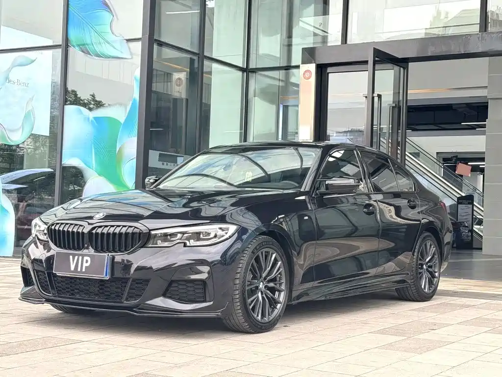 BMW 3 Series 2020 — фото 1