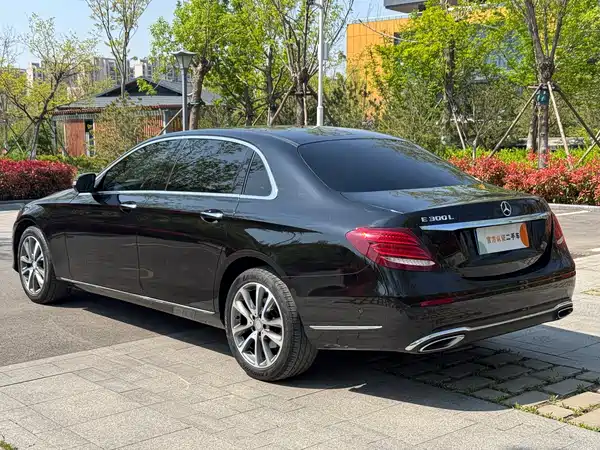 Mercedes-Benz E-Class 2016
