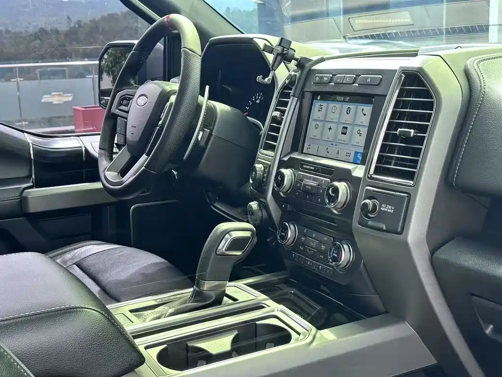 Ford F-150 Raptor 2019 — фото 11