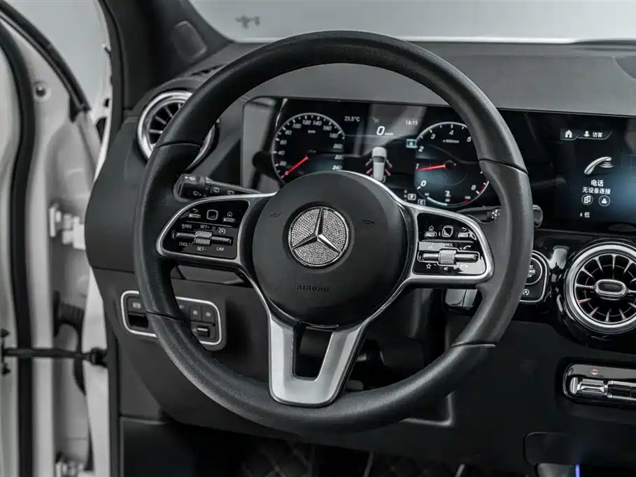 Mercedes-Benz GLA 2020 — фото 28