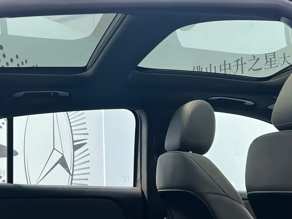 Mercedes-Benz EQA 2022 — фото 11