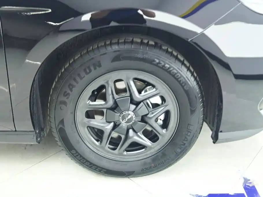 BYD Seal 05 DM-i 2025 — фото 6
