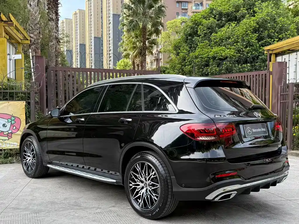 Mercedes-Benz GLC 2020 — фото 34