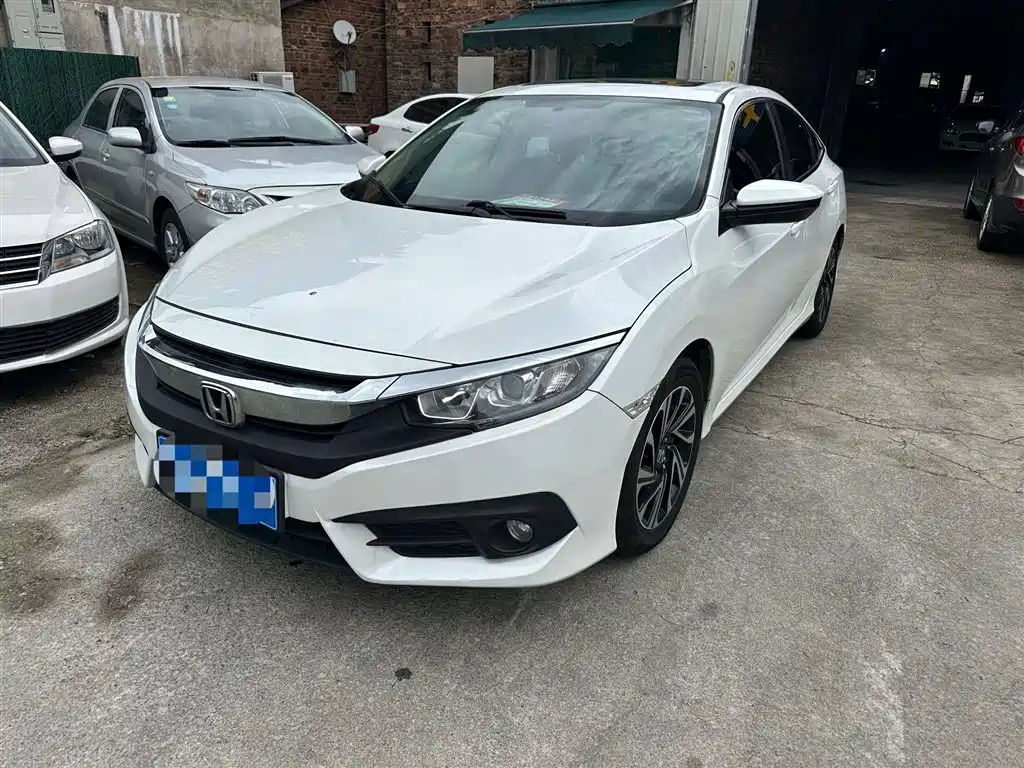 Honda Civic 2018 — фото 1