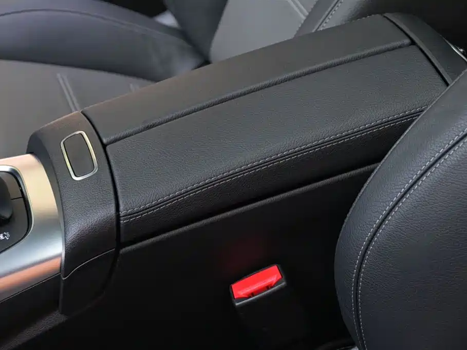 Mercedes-Benz A-Class AMG 2023 — фото 47