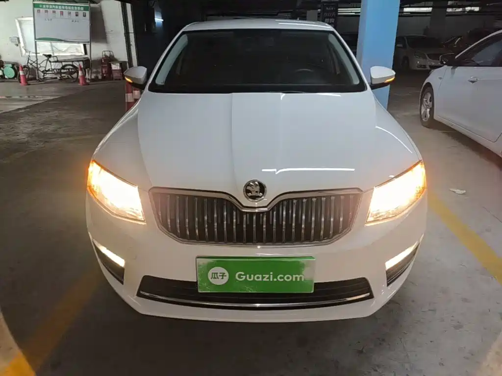 Skoda Octavia 2016 — фото 3