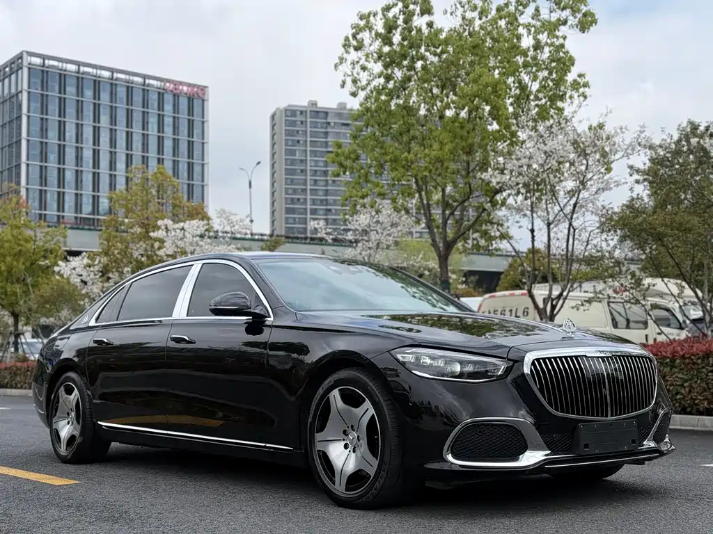 Mercedes-Benz Maybach S-Class 2024
