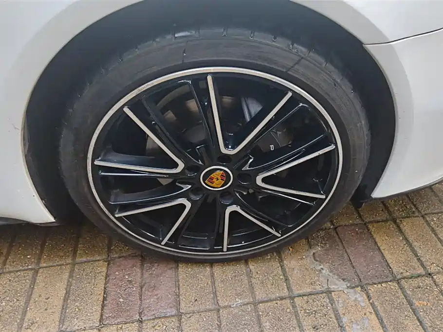 Porsche Panamera 2022