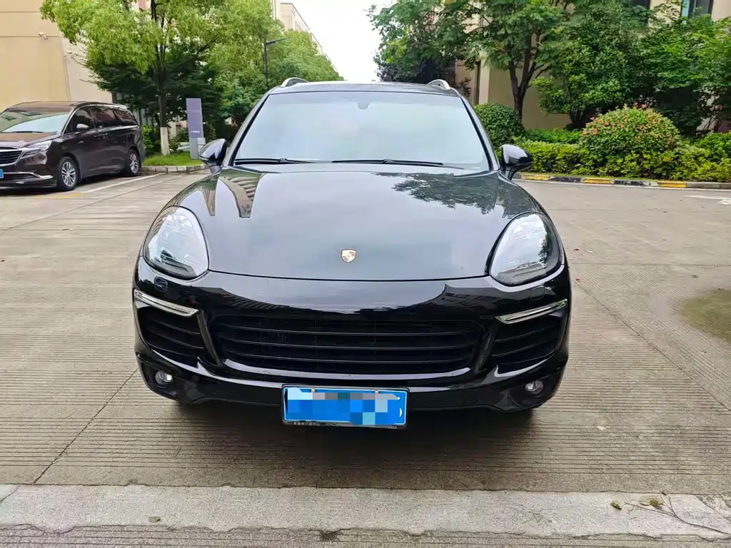 Porsche Cayenne 2017 — фото 3