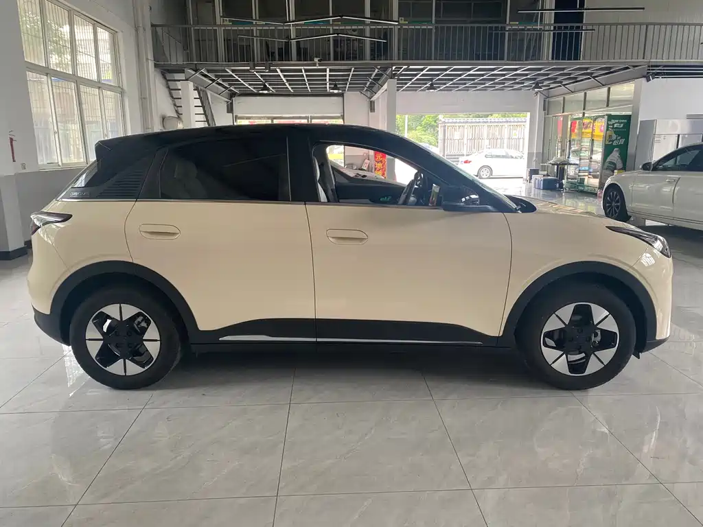 Geely Galaxy Starwish 2024
