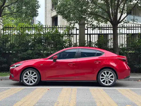 Mazda 3 Axela 2019