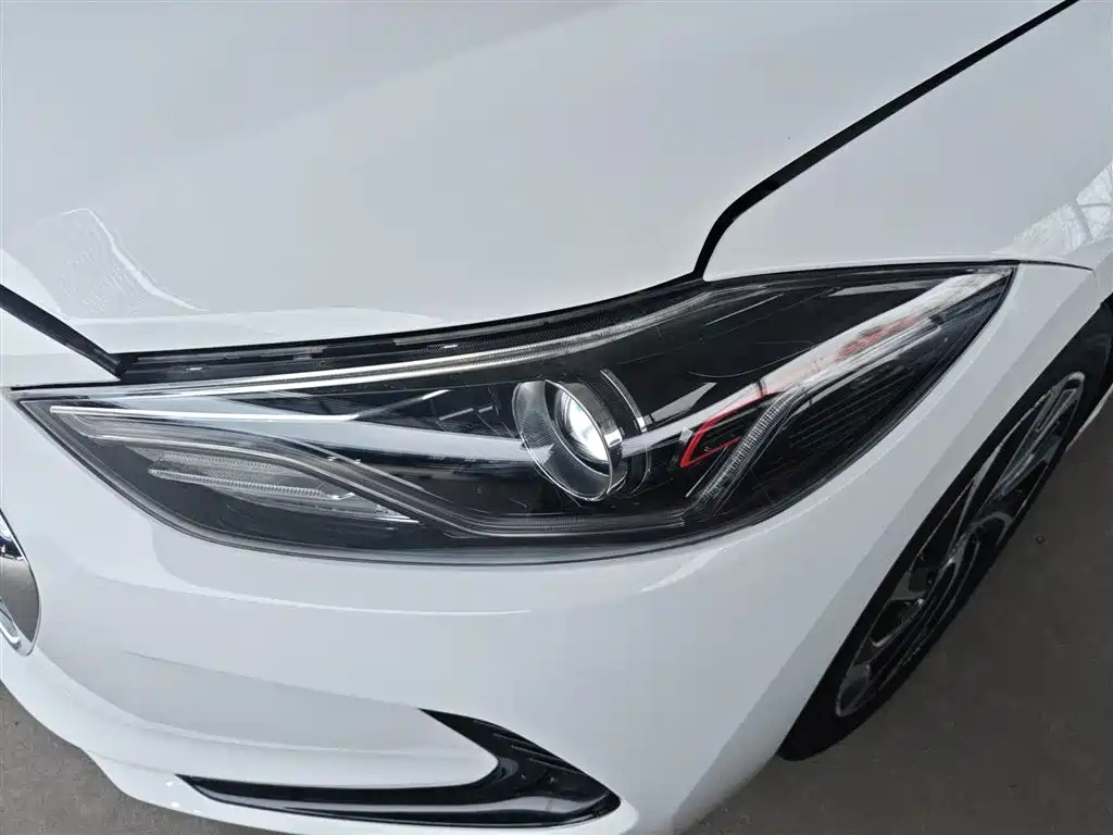 Hyundai Elantra 2020 — фото 18