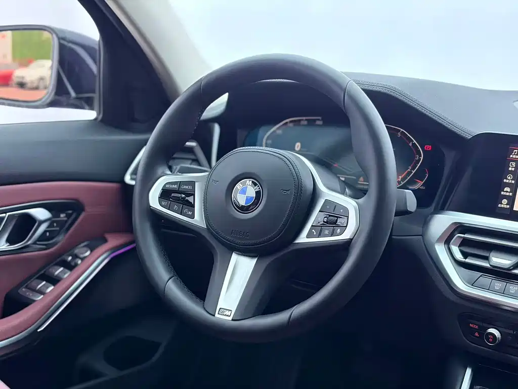 BMW 3 Series 2021 — фото 16