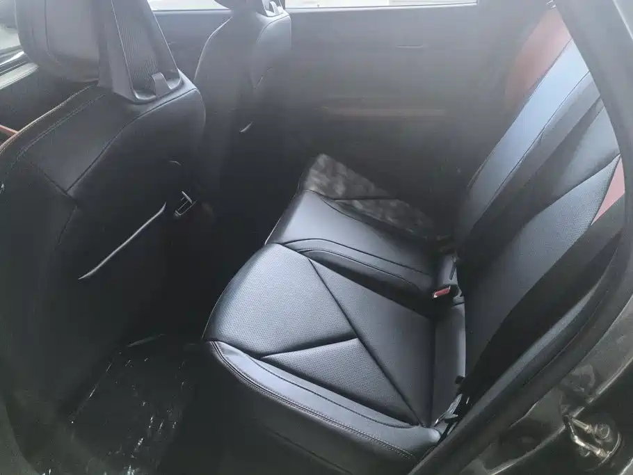 Changan UNI-V Smart Electric Idd 2023 — фото 11