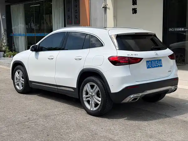 Mercedes-Benz GLA 2022