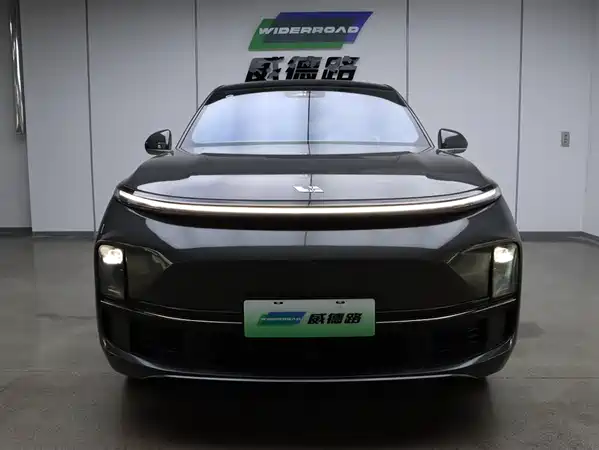 Li Auto L8 2023