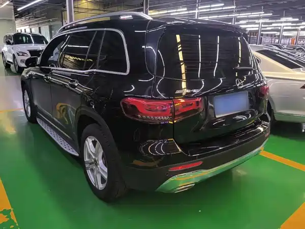 Mercedes-Benz GLB 2023