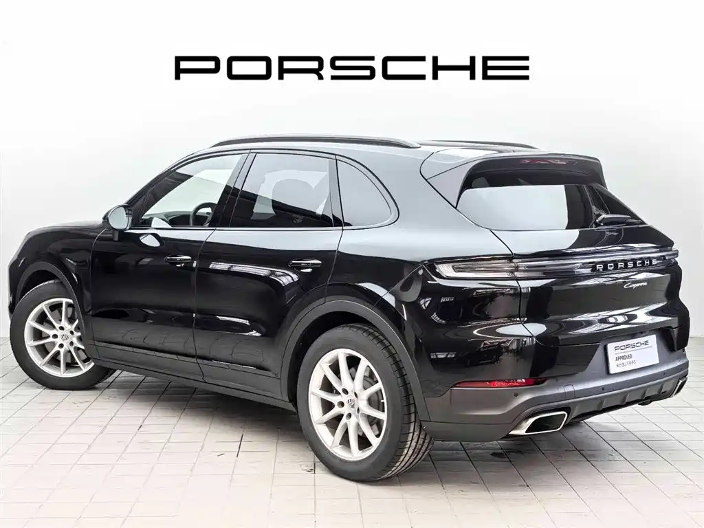 Porsche Cayenne 2025