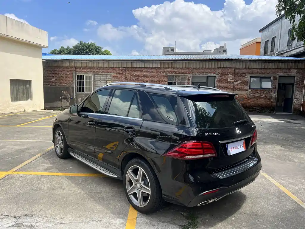 Mercedes-Benz GLE 2016