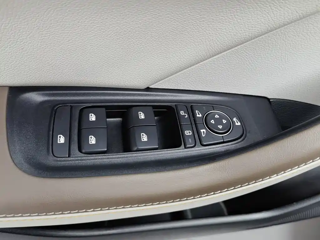 BYD Qin PLUS 2023 — фото 9