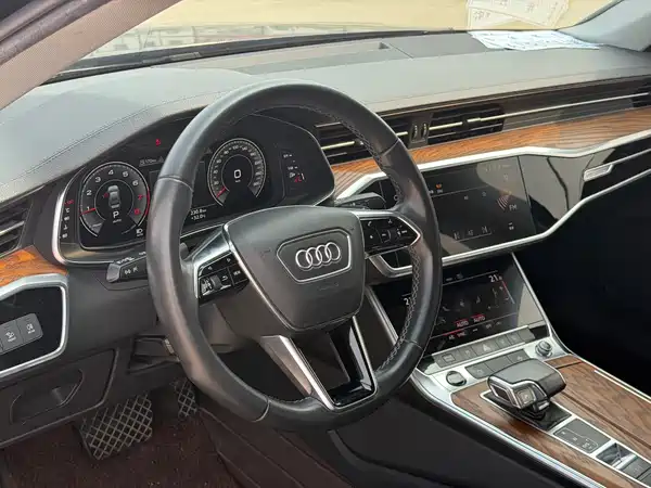 Audi A6L 2021
