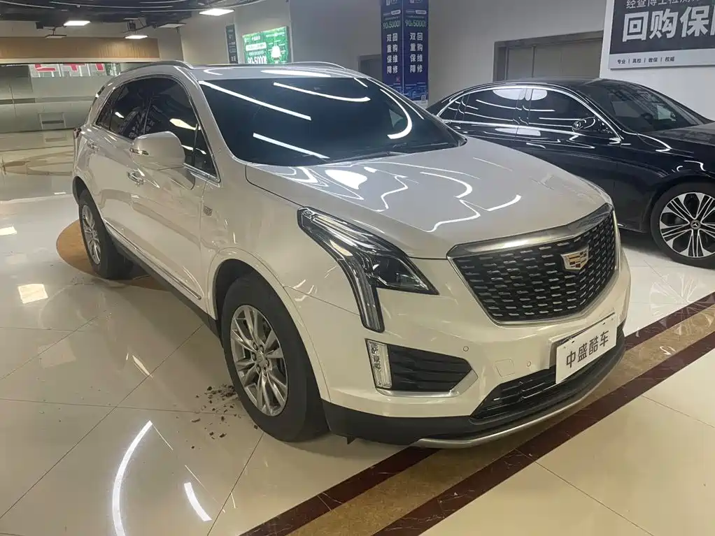 Cadillac XT5 2021 — фото 2