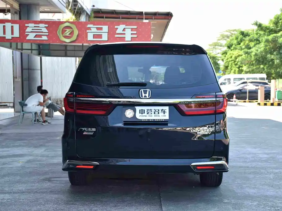 Honda Odyssey 2022 — фото 18
