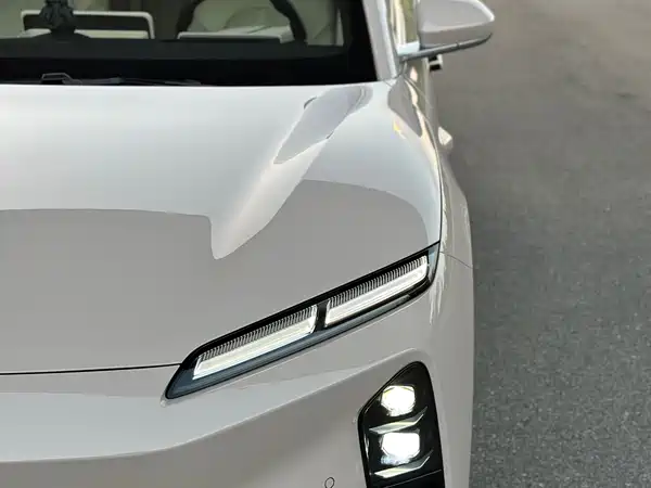 NIO ET5 2025