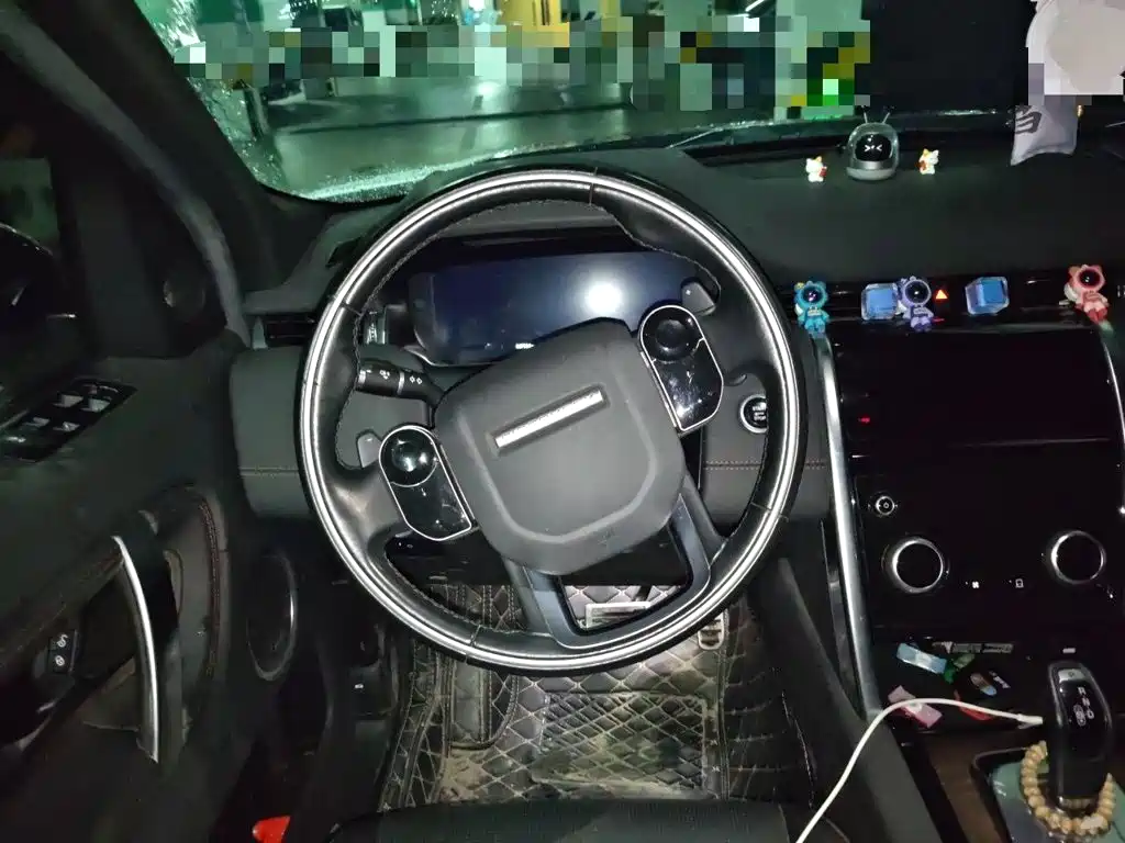 Land Rover Discovery Sport 2021 — фото 11