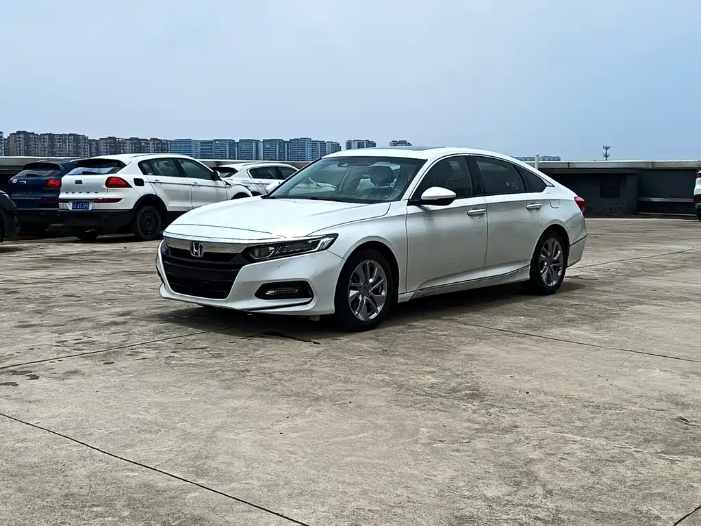 Honda Accord 2019 — фото 1