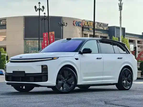 Li Auto L7 2025