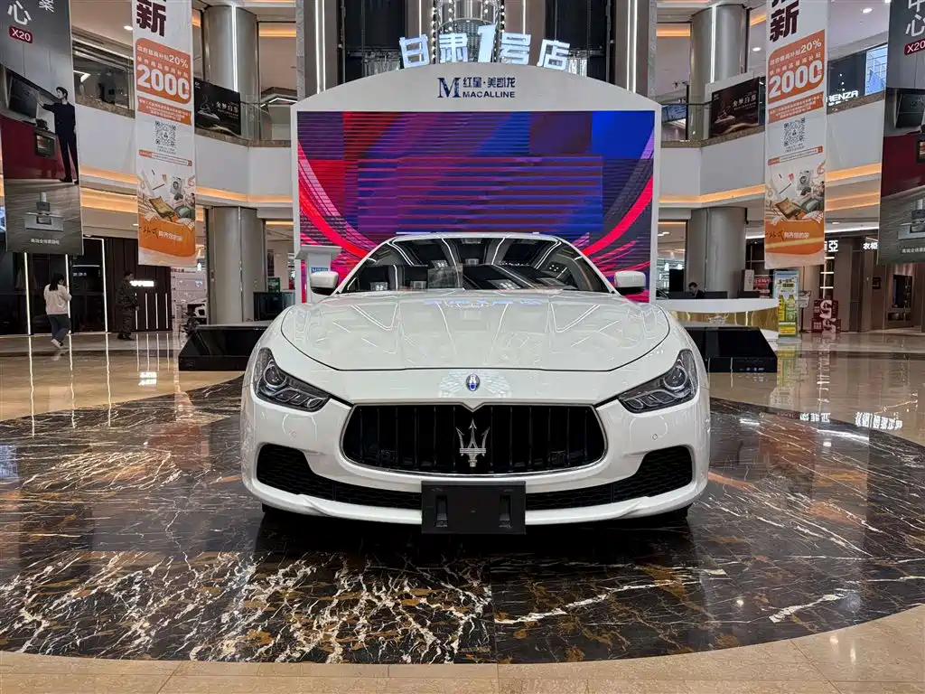 Maserati Ghibli 2015 — фото 10