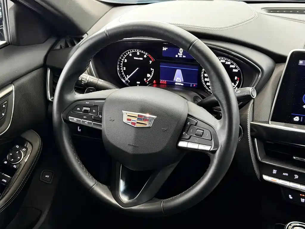 Cadillac CT5 2023 — фото 14