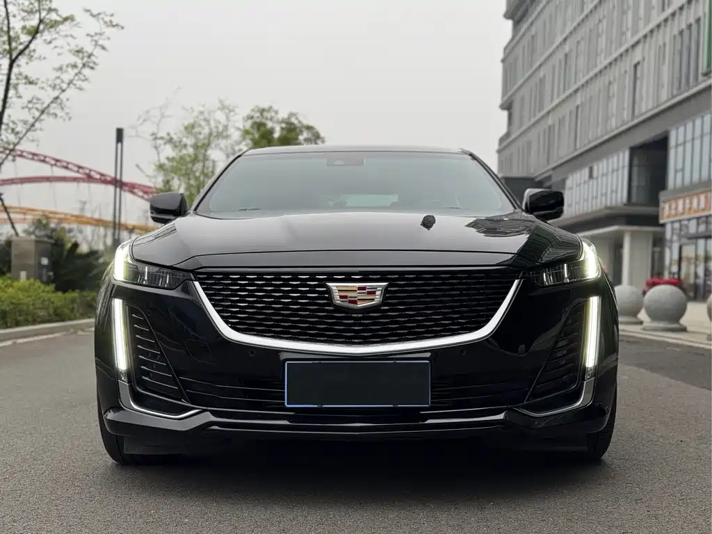 Cadillac CT5 2023 — фото 2