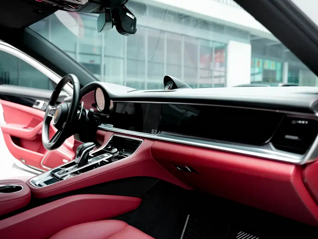 Porsche Panamera 2023