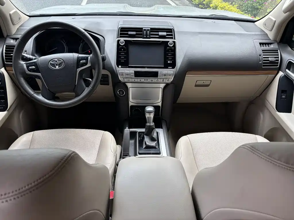 Toyota Prado 2018 — фото 12
