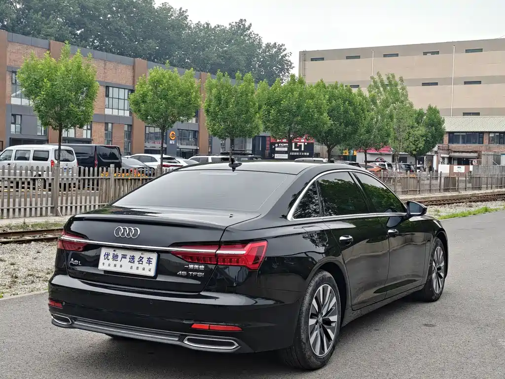 Audi A6L 2021 — фото 8