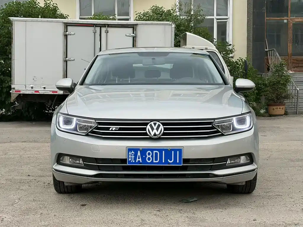 Volkswagen Magotan 2017 — фото 2