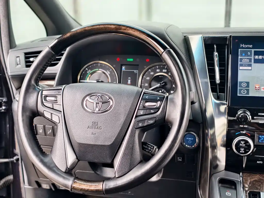 Toyota Vellfire 2021 — фото 14