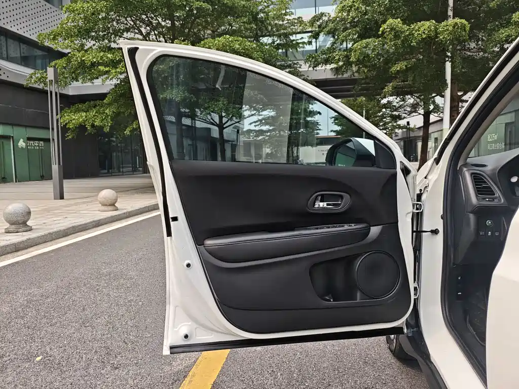 Honda Vezel 2020 — фото 16