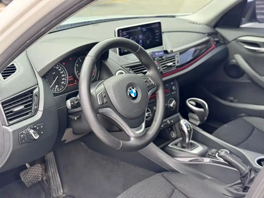 BMW X1 2016 — фото 5