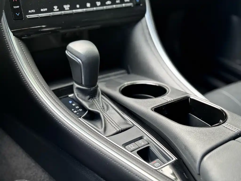 Toyota Avalon 2023 — фото 19