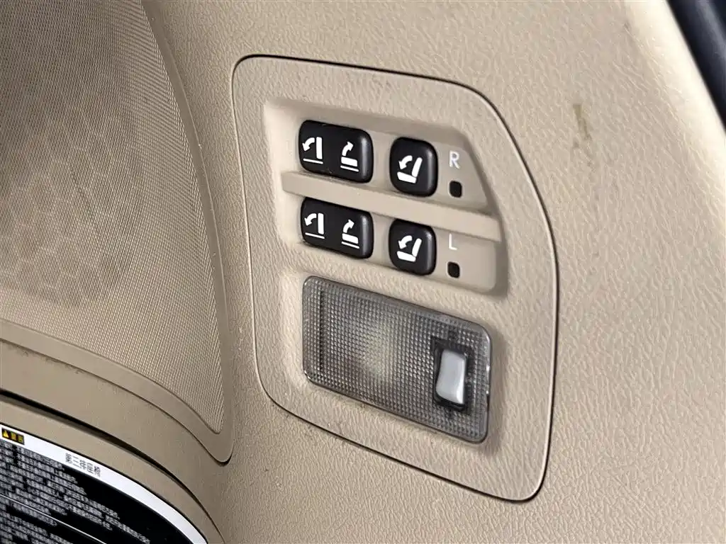 Lexus LX 2008 — фото 21