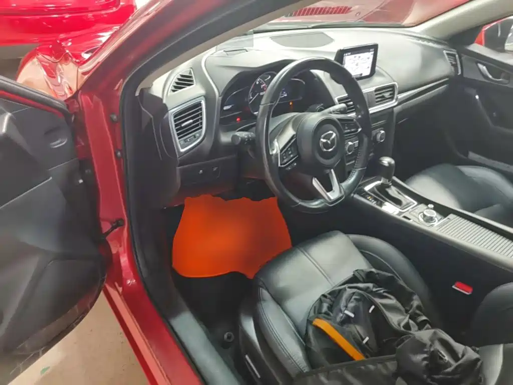 Mazda 3 Angkesela 2018 — фото 16