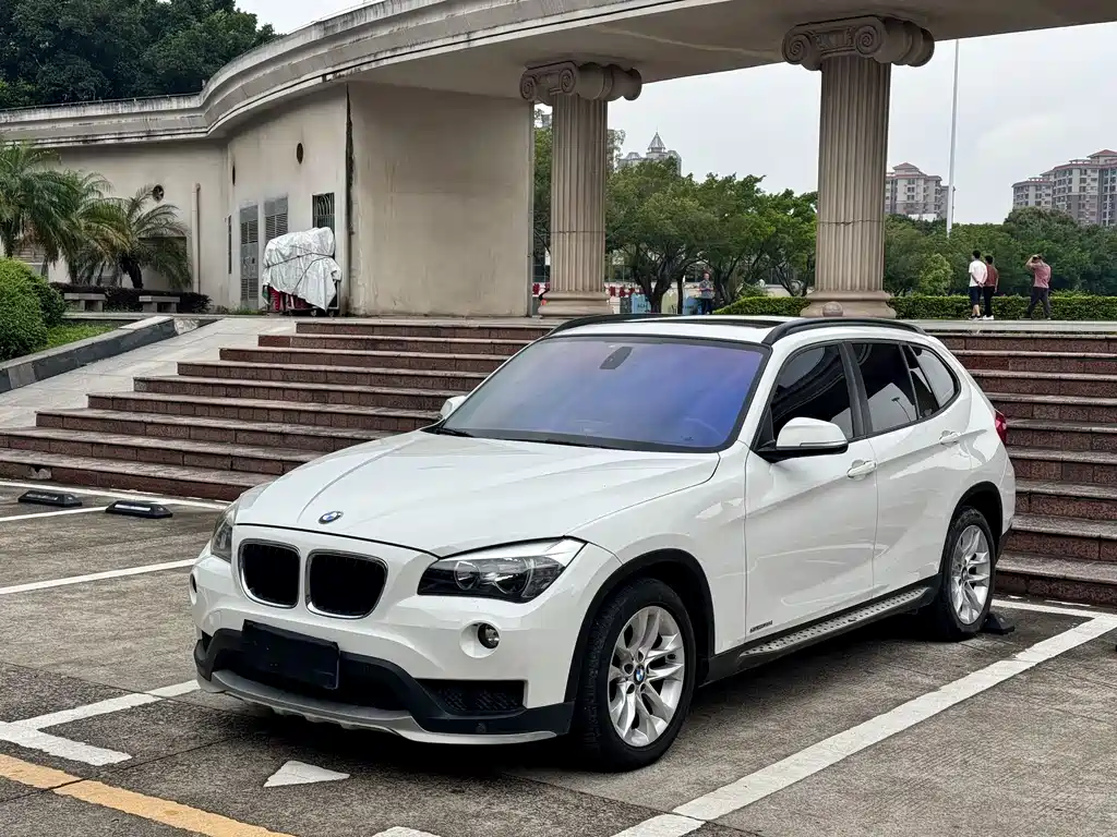 BMW X1 2016 — фото 1