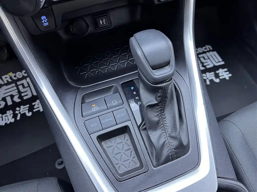 Toyota Wildlander 2023 — фото 21