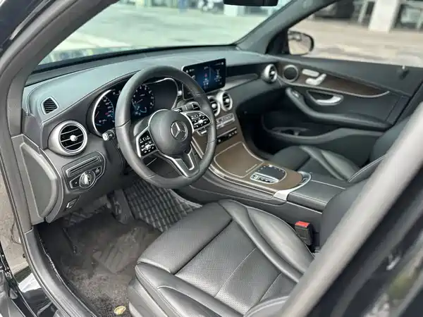 Mercedes-Benz GLC 2021