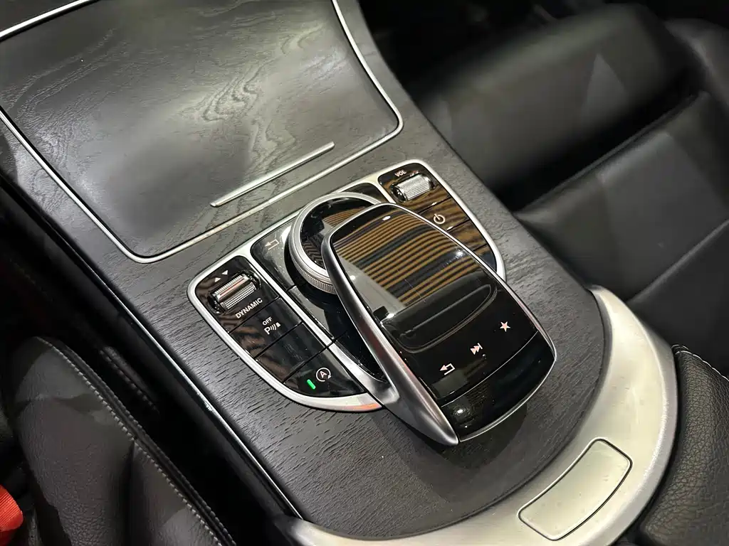 Mercedes-Benz C-Class 2017 — фото 6